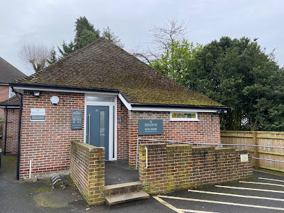 Aston Clinton Dental & Implant Clinic