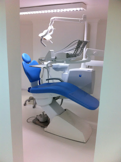 Italian Doctors - Centre Point Dental Clinic