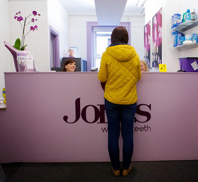 Laura Jones Dental & Implant Clinic