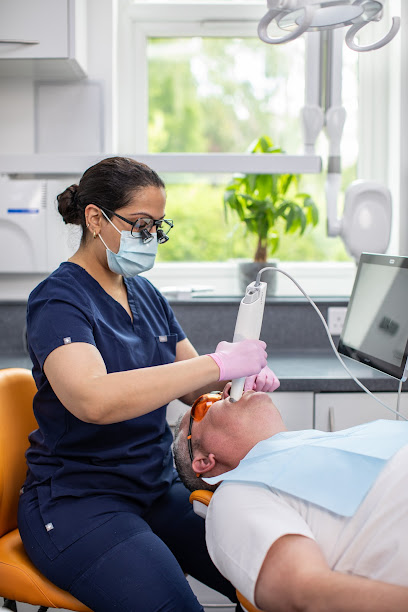 Moor Park Specialist Dental Centre