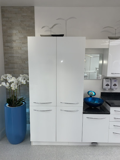 Ryedale Dental Healthcare Clinic & Implant Centre Ltd.