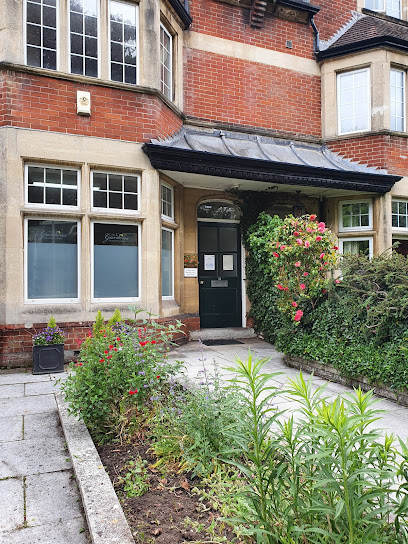 The Gardens Dental Practice - Implants, Cosmetic Dentistry and More