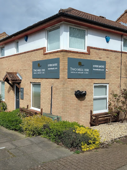 Two Mile Ash Dental & Implant Clinic